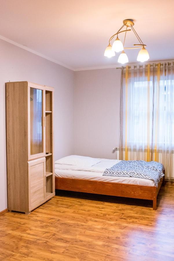 Pokoje Goscinne U Meresa Żywiec Exteriör bild